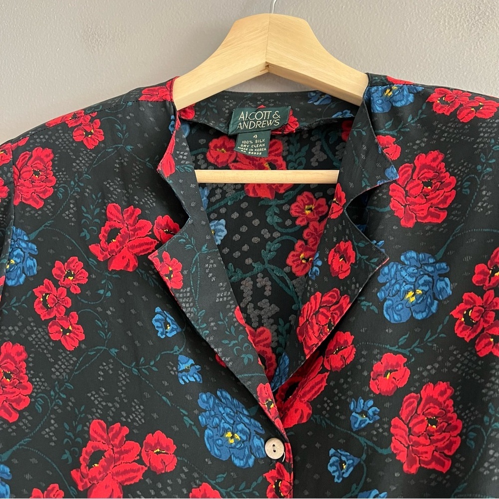 Vintage Alcott & Andrews 100% Silk Black Floral Roses Button Down Blouse Sz 4 - Picture 3 of 12